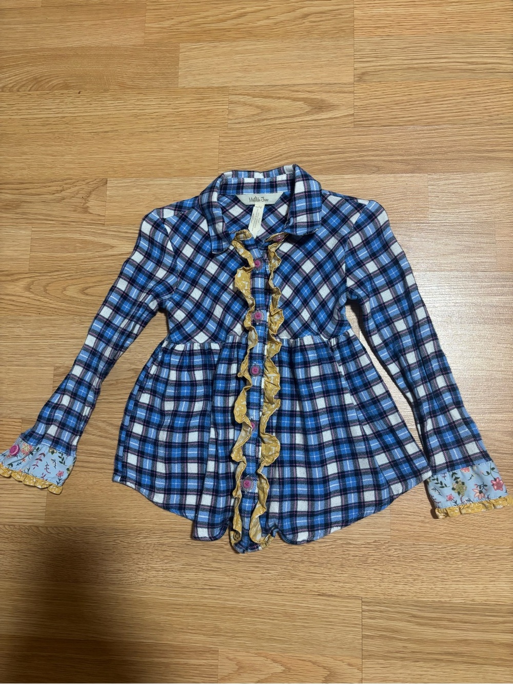 “Matilda Jane” shirt size 6 in great condition